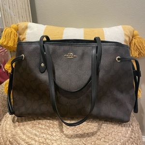Coach shoulder bag!